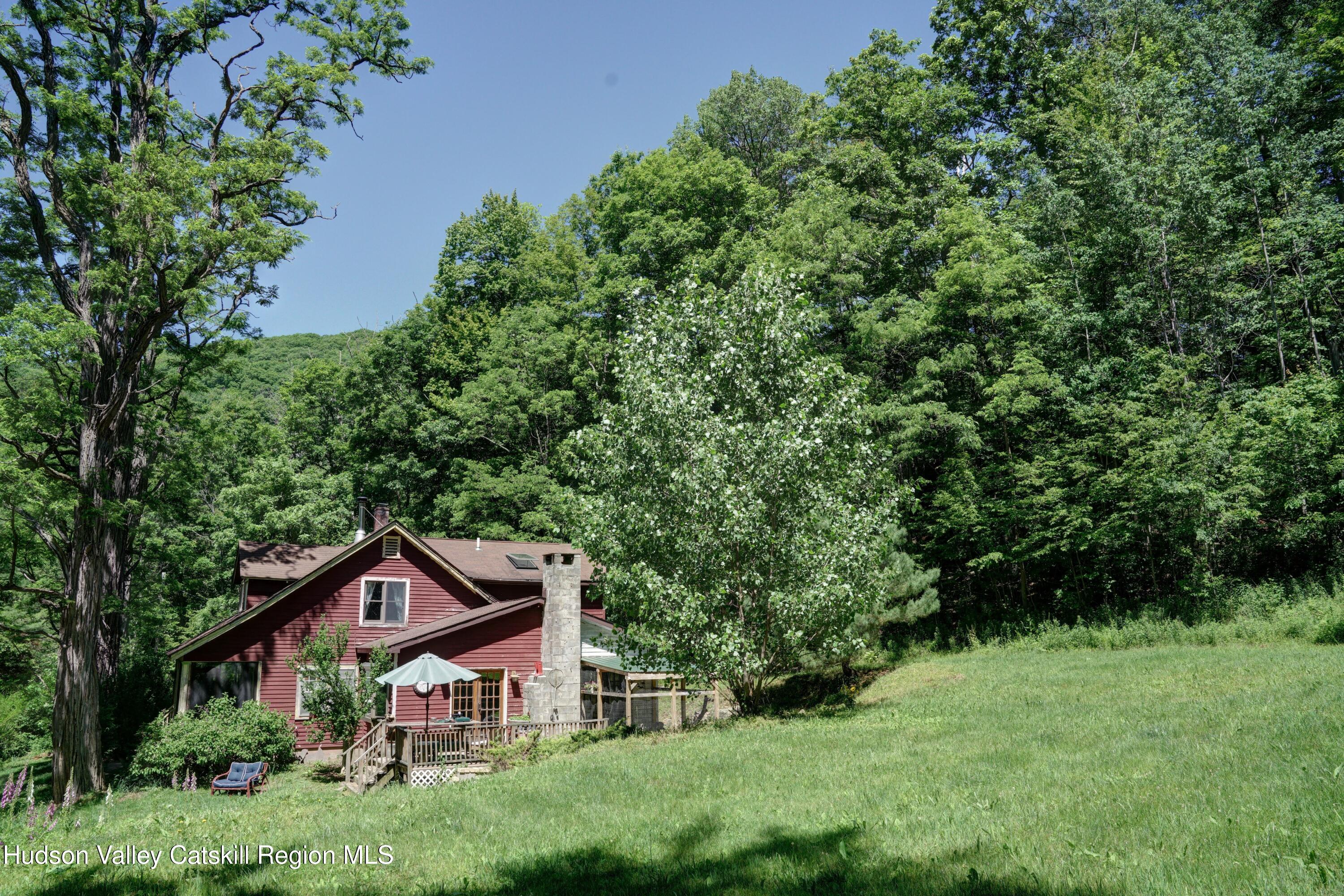 22 Park Road Chichester, NY 12416 - Photo 4 of 24 DSC08319_hdr