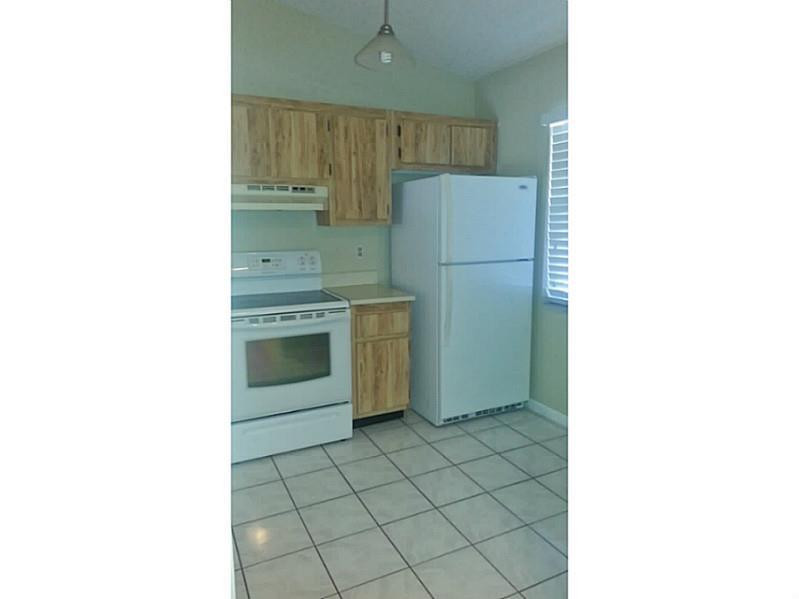 22112 Palms Way, Unit 203 Boca Raton, FL 33433 - Photo 4 of 19 Kitchen