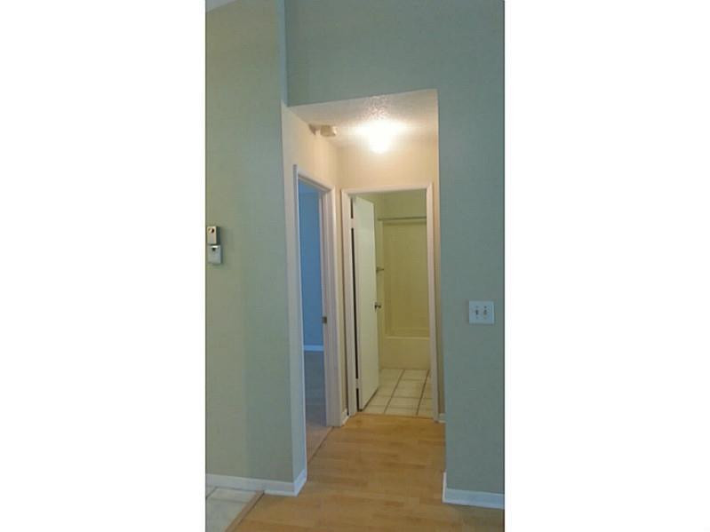 22112 Palms Way, Unit 203 Boca Raton, FL 33433 - Photo 10 of 19 Interior Space/Layout