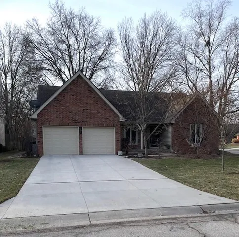 $425,000 | 15721 West 145th Street, Olathe, KS 66062