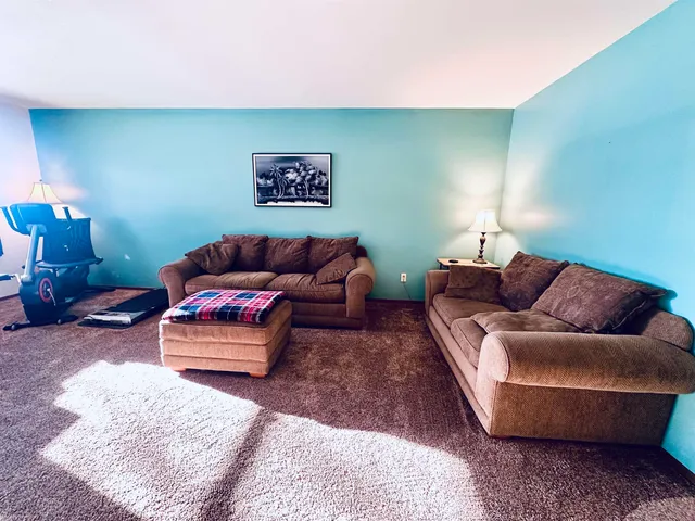 $189,900 | 975 Manor Drive, Unit 78, Neenah, WI 54956