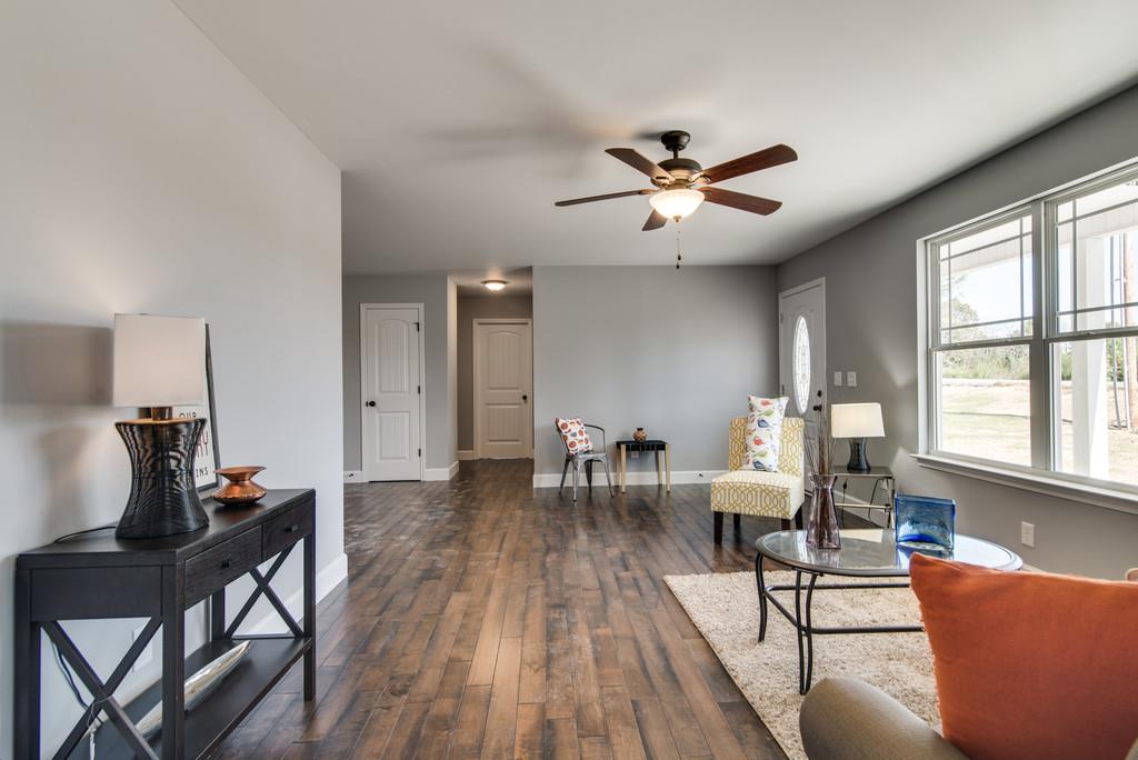 685 Sylvis Road Dickson, TN 37055 - Photo 3 of 24 Gallery Image 3