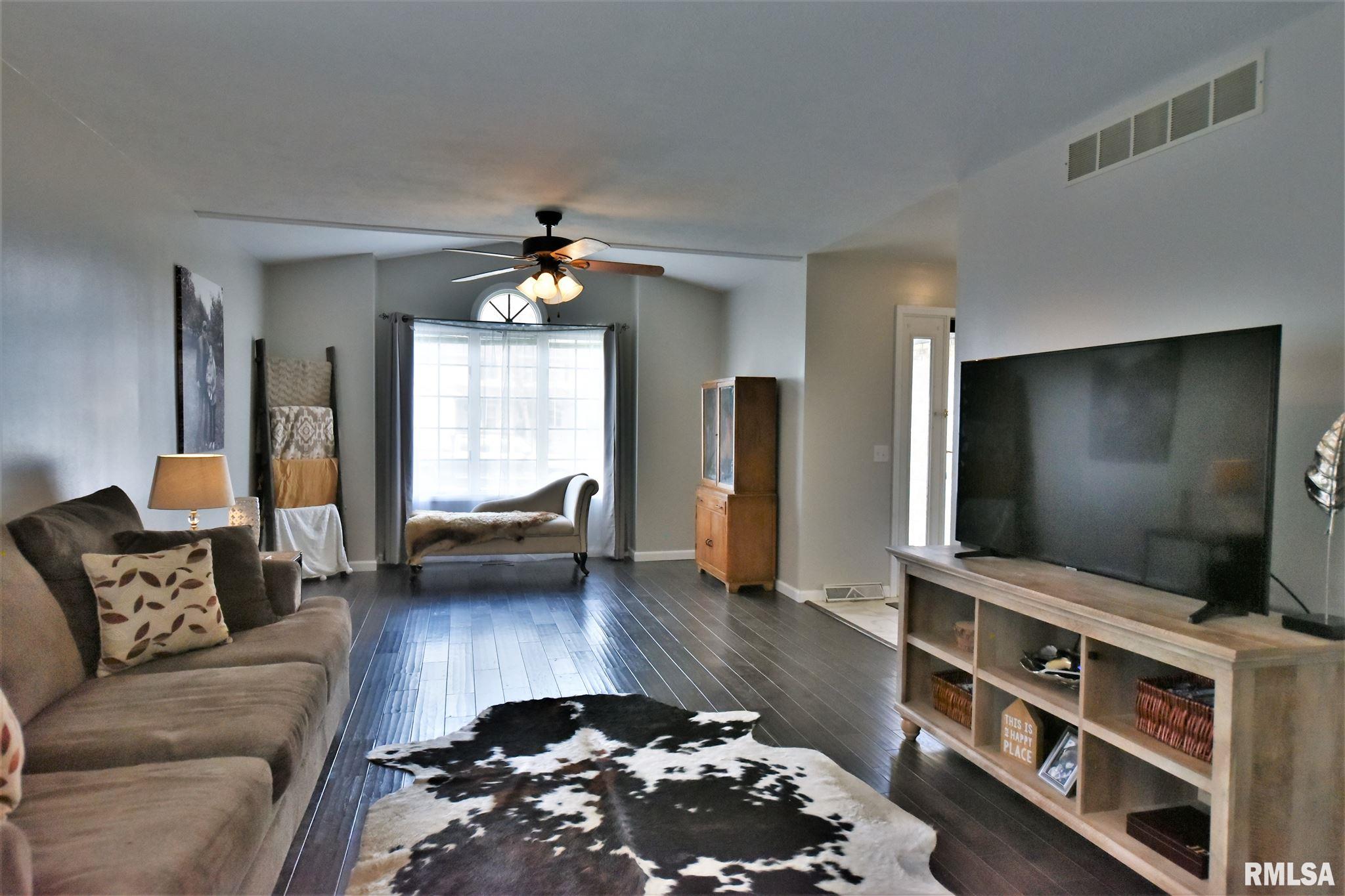9 Taft Drive Rochester, IL 62563 - Photo 6 of 31