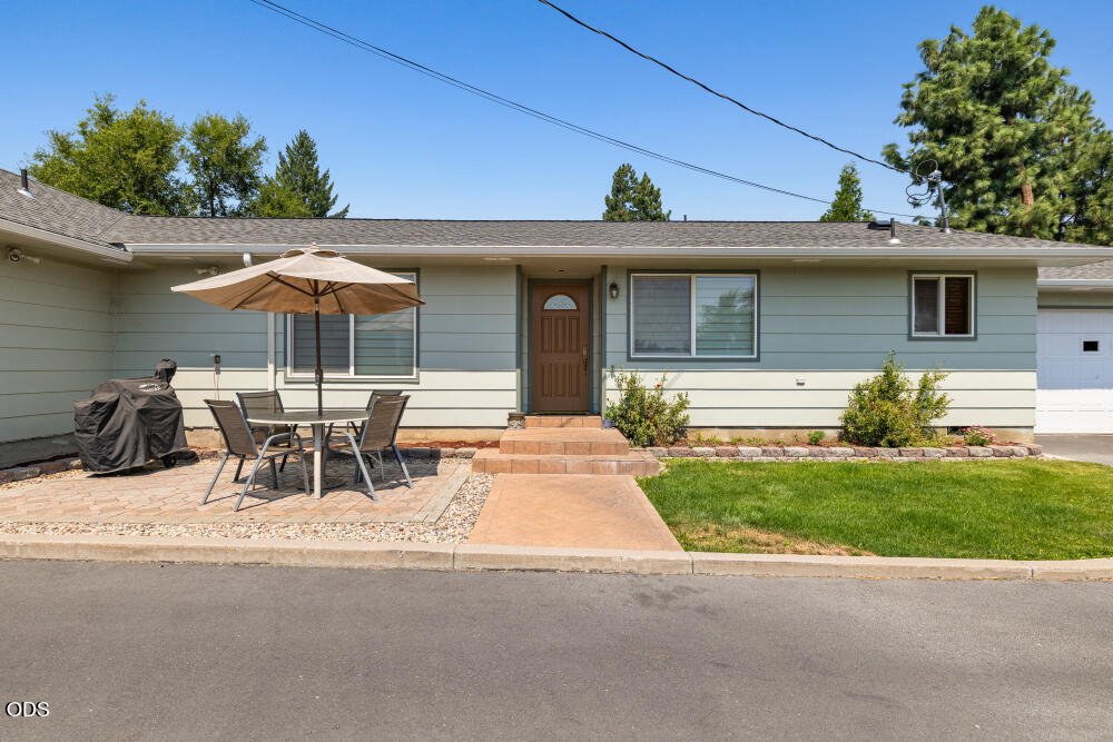 1457 Homedale Road Klamath Falls, OR 97603 - Photo 2 of 37 Gallery Image 2