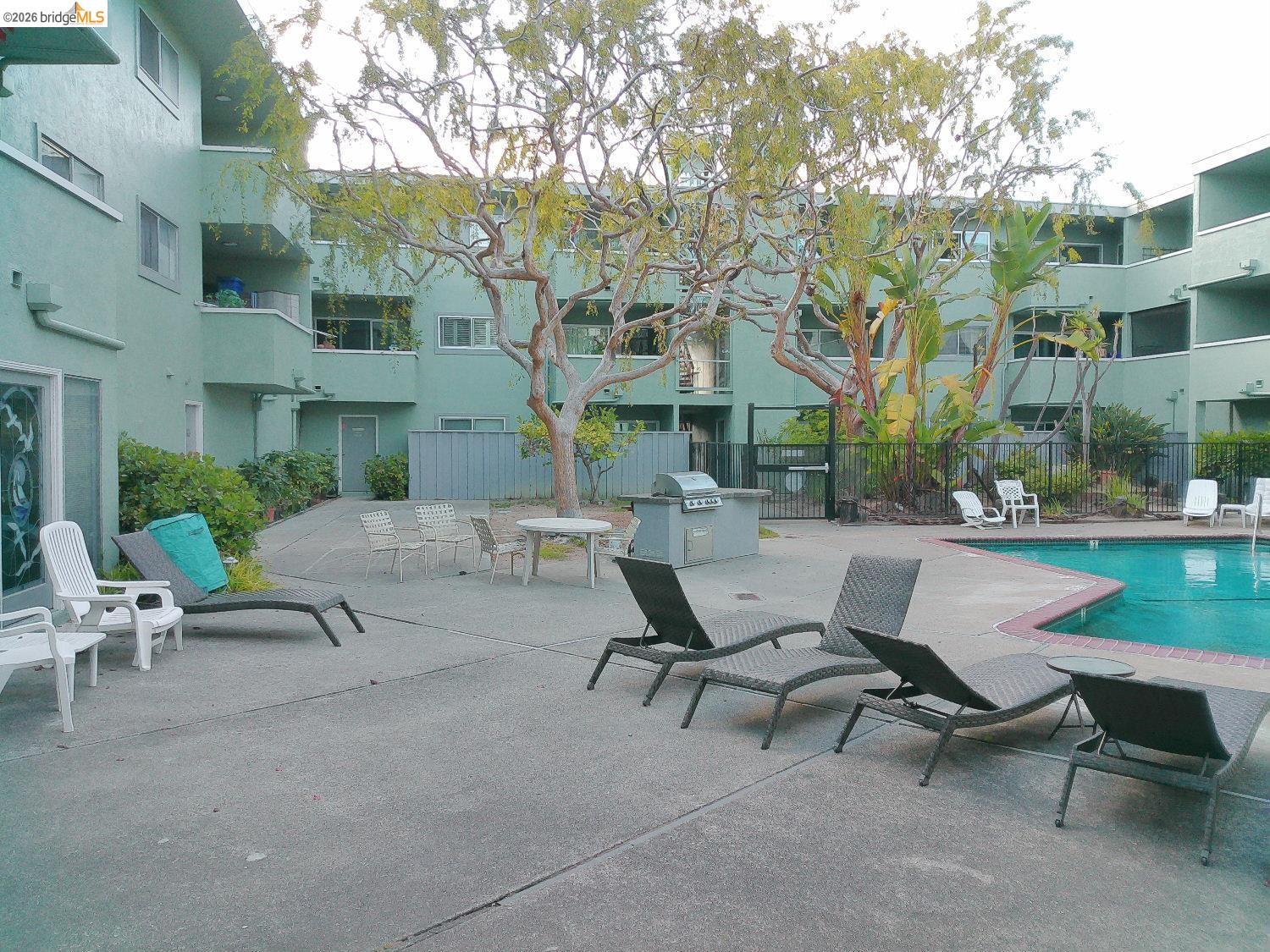 325 Kitty Hawk Road, Unit 304 Alameda, CA 94501 - Photo 5 of 36 Gallery Image 5