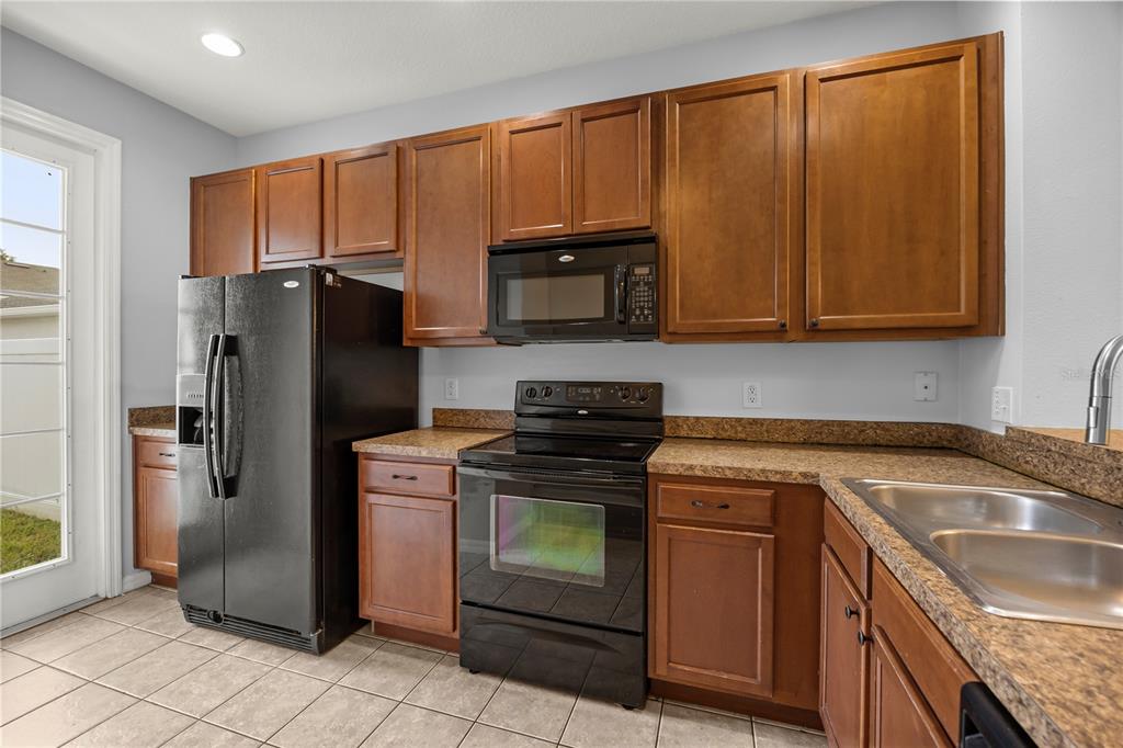 11757 Fitzgerald Butler Road Orlando, FL 32836 - Photo 11 of 37 Gallery Image 11