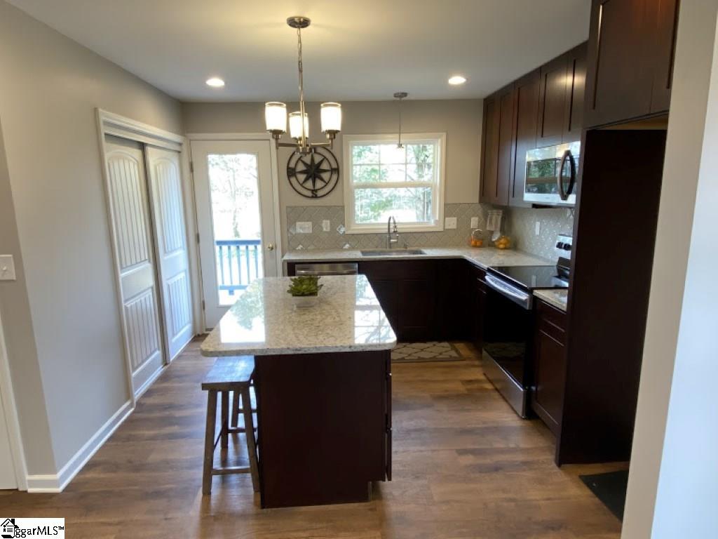 112 Glenn Road Greenville, SC 29607 - Photo 4 of 20 Gallery Image 4
