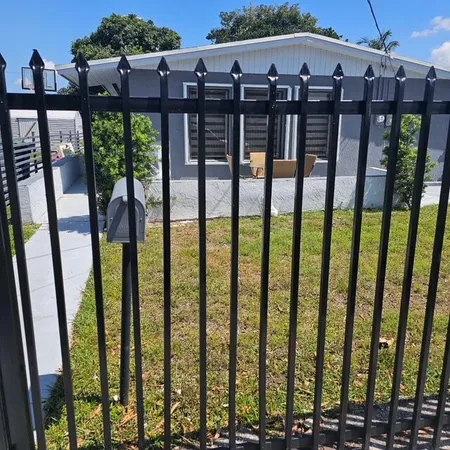 $2,800 | 1561 Northwest 153rd Street, Miami Gardens, FL 33054