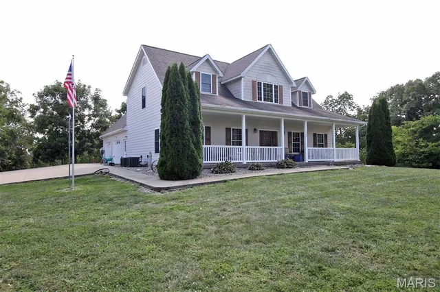 $489,900 | 2367 Degerlia Hollow Road, Hardin, IL 62047
