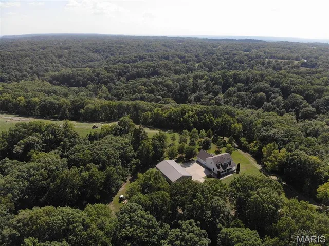 $489,900 | 2367 Degerlia Hollow Road, Hardin, IL 62047