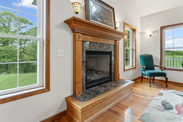 $489,900 | 2367 Degerlia Hollow Road, Hardin, IL 62047