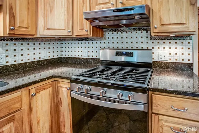 $489,900 | 2367 Degerlia Hollow Road, Hardin, IL 62047