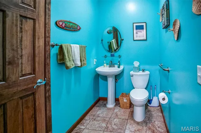 $489,900 | 2367 Degerlia Hollow Road, Hardin, IL 62047