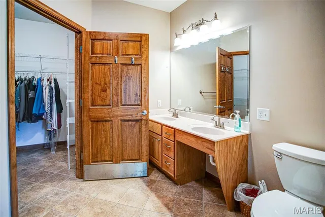 $489,900 | 2367 Degerlia Hollow Road, Hardin, IL 62047