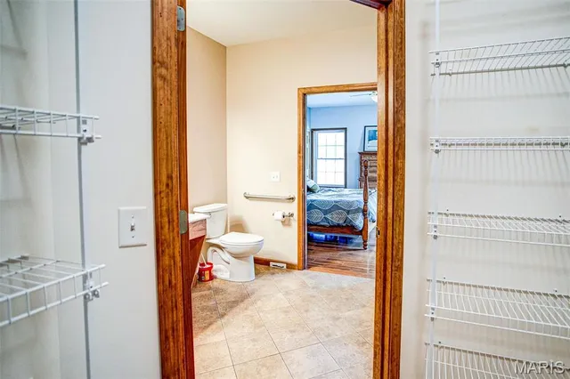 $489,900 | 2367 Degerlia Hollow Road, Hardin, IL 62047