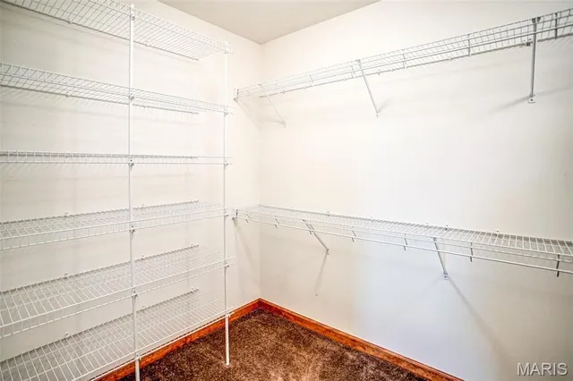 $489,900 | 2367 Degerlia Hollow Road, Hardin, IL 62047