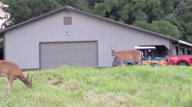 $489,900 | 2367 Degerlia Hollow Road, Hardin, IL 62047