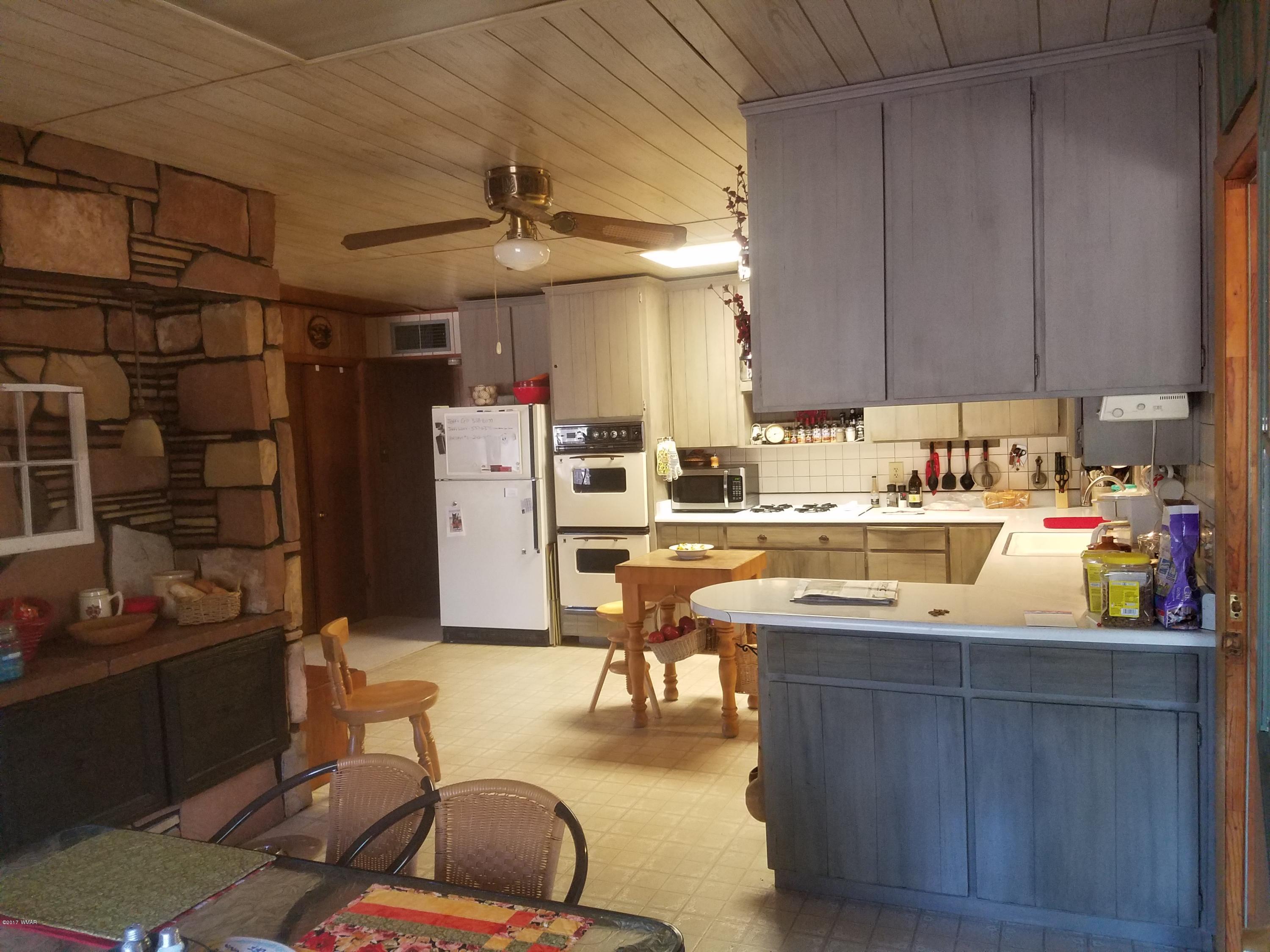 1401 West Rim Road Pinetop, AZ 85935 - Photo 11 of 44