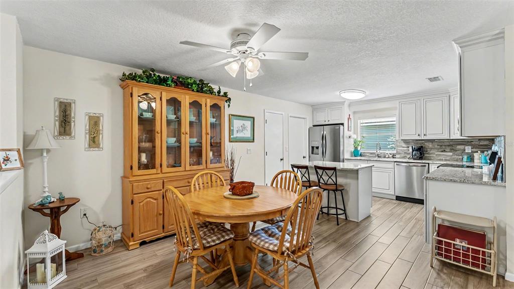 308 High View Lane Lakeland, FL 33803 - Photo 12 of 37