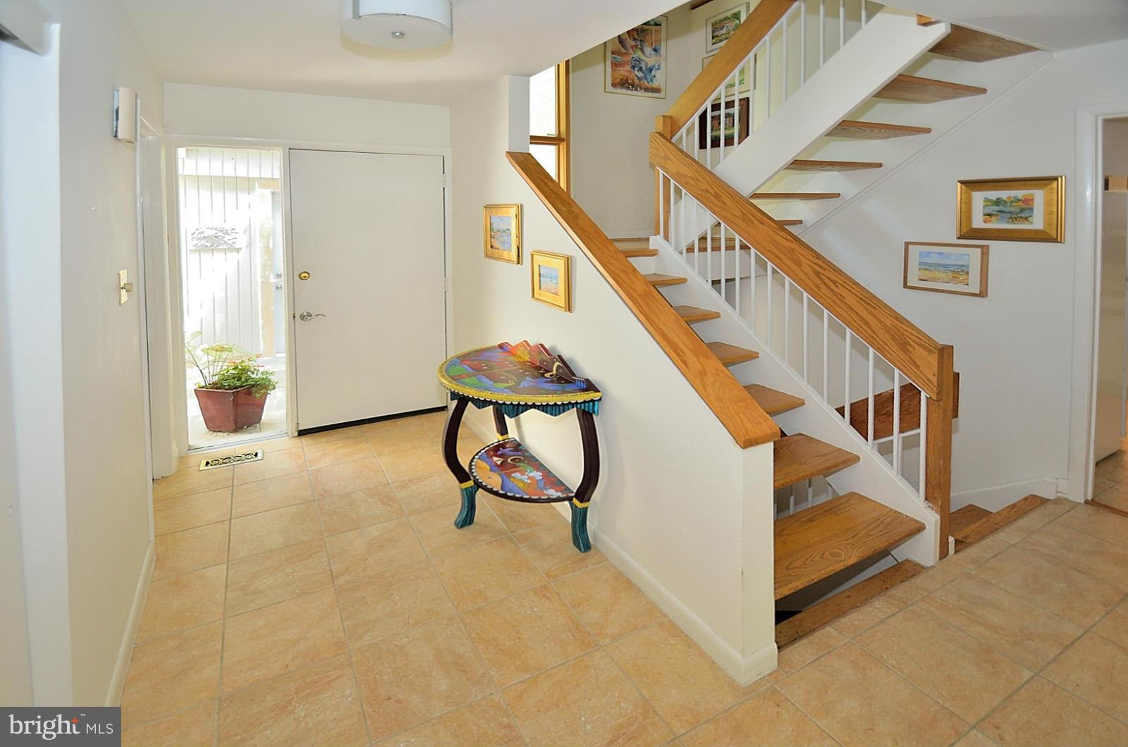 1602 Waters Edge Lane Reston, VA 20190 - Photo 8 of 28 a view of entryway