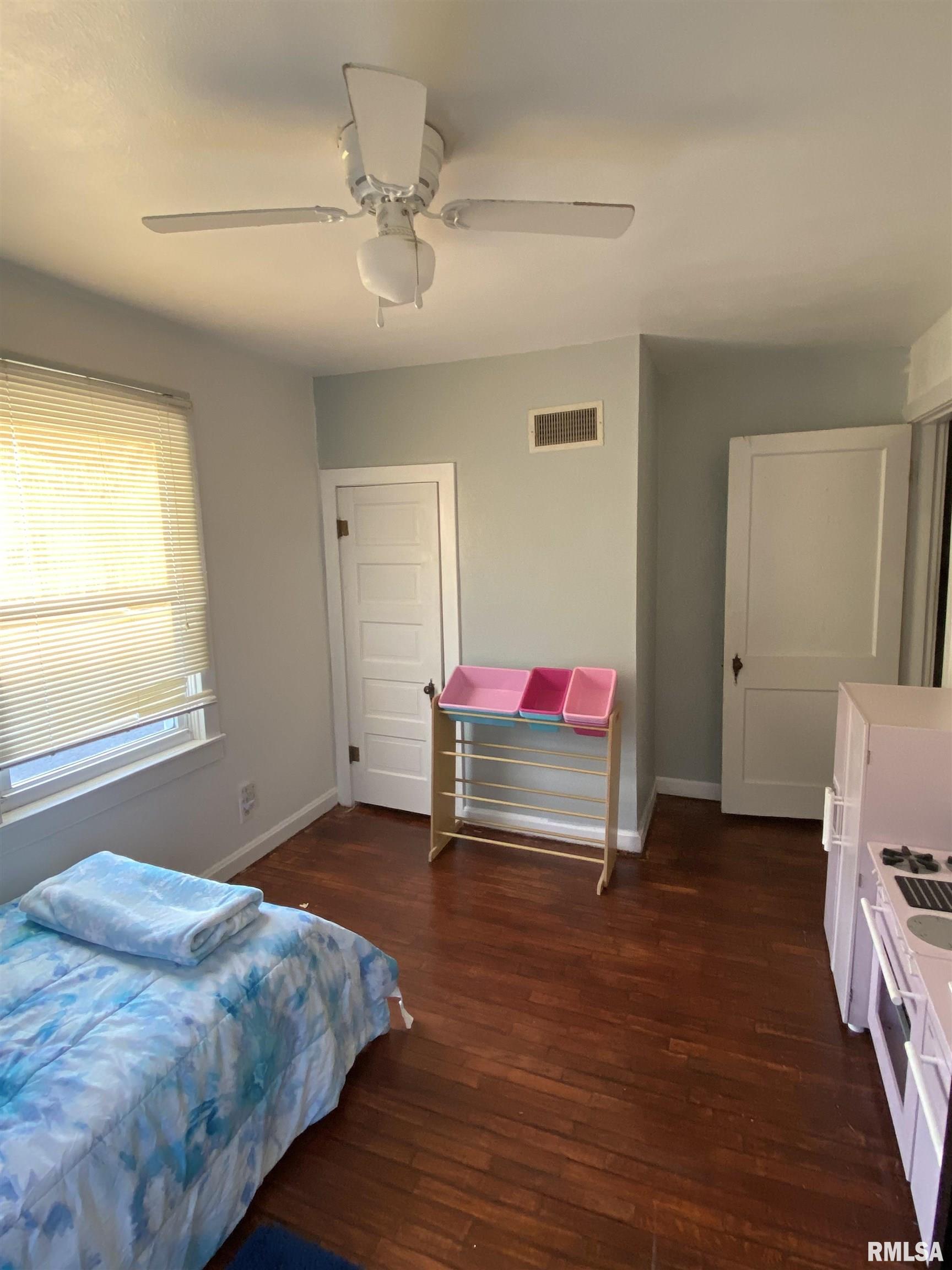 1114 West Cedar Street Salem, IL 62881 - Photo 14 of 25