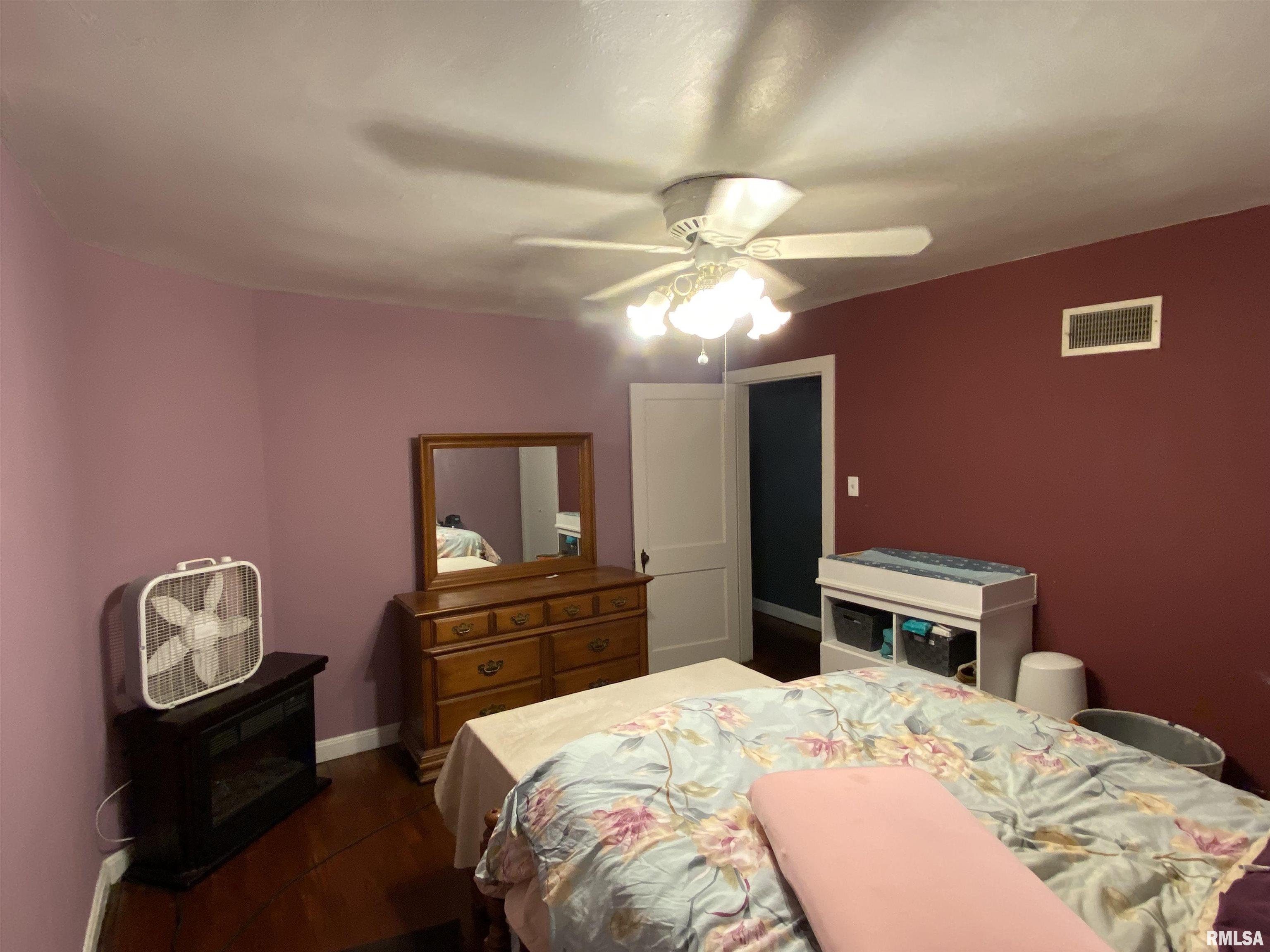 1114 West Cedar Street Salem, IL 62881 - Photo 17 of 25
