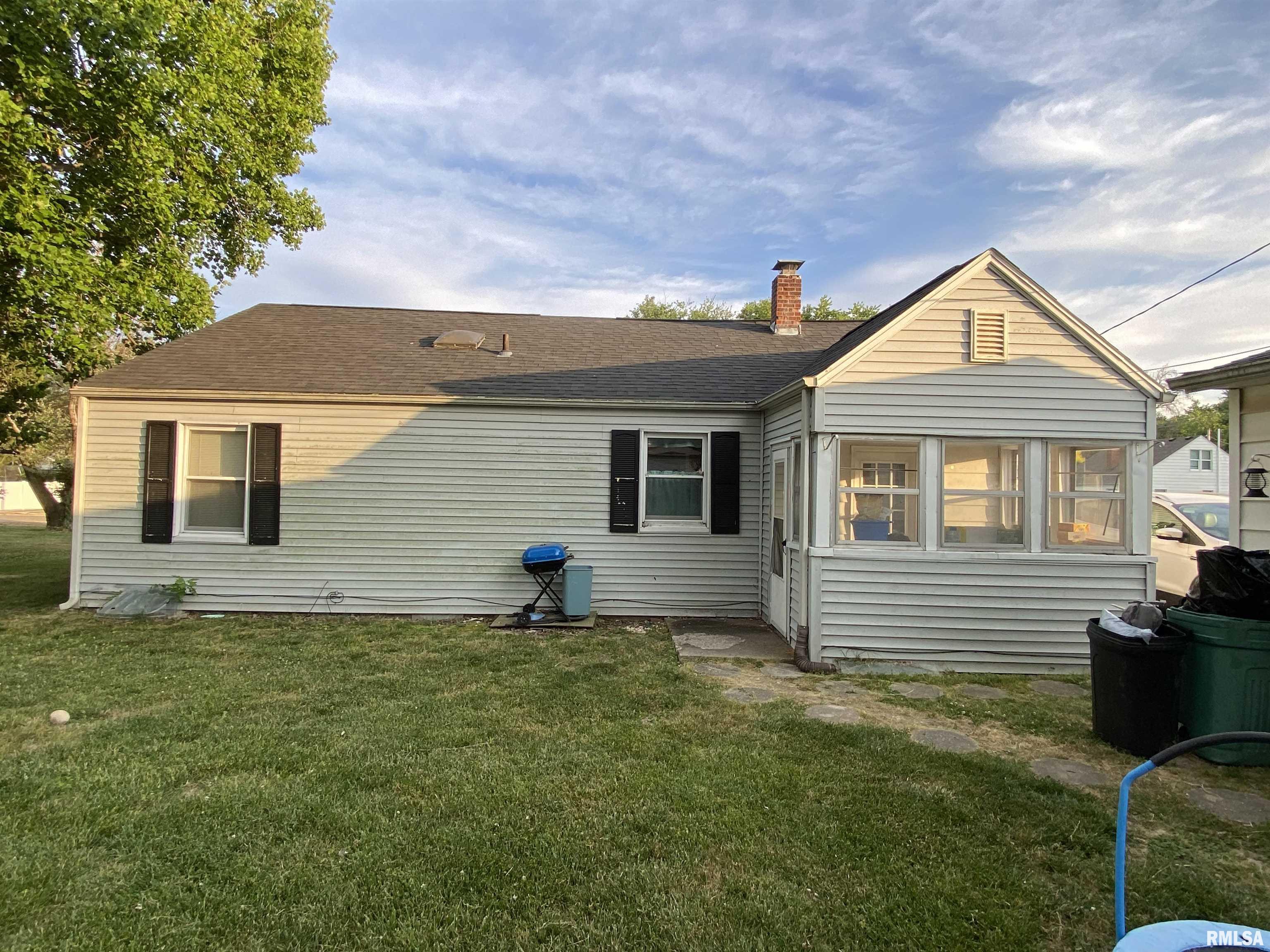 1114 West Cedar Street Salem, IL 62881 - Photo 23 of 25