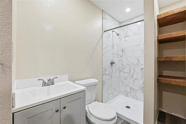 $2,000 | 2734 Fordham Road, Dallas, TX 75216