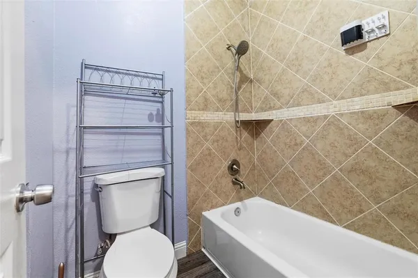 $2,000 | 2734 Fordham Road, Dallas, TX 75216