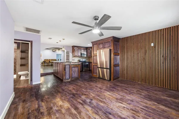 $2,000 | 2734 Fordham Road, Dallas, TX 75216