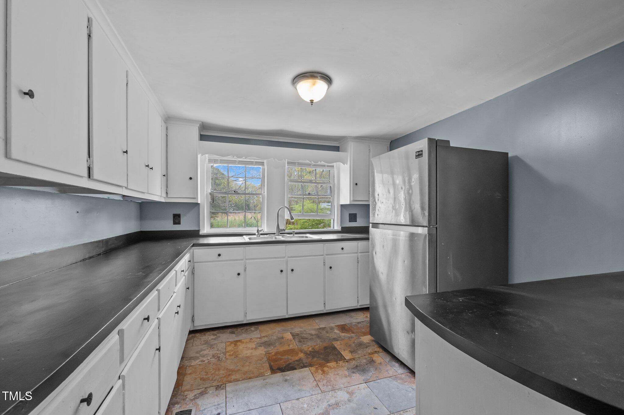 3528 Cheek Road Durham, NC 27704 - Photo 6 of 17 68-web-or-mls-P1031487
