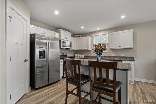 $360,000 | 2707 Nickerson Court, Yorkville, IL 60560