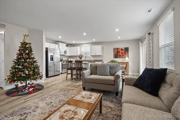 $360,000 | 2707 Nickerson Court, Yorkville, IL 60560