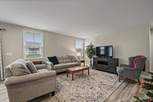 $360,000 | 2707 Nickerson Court, Yorkville, IL 60560