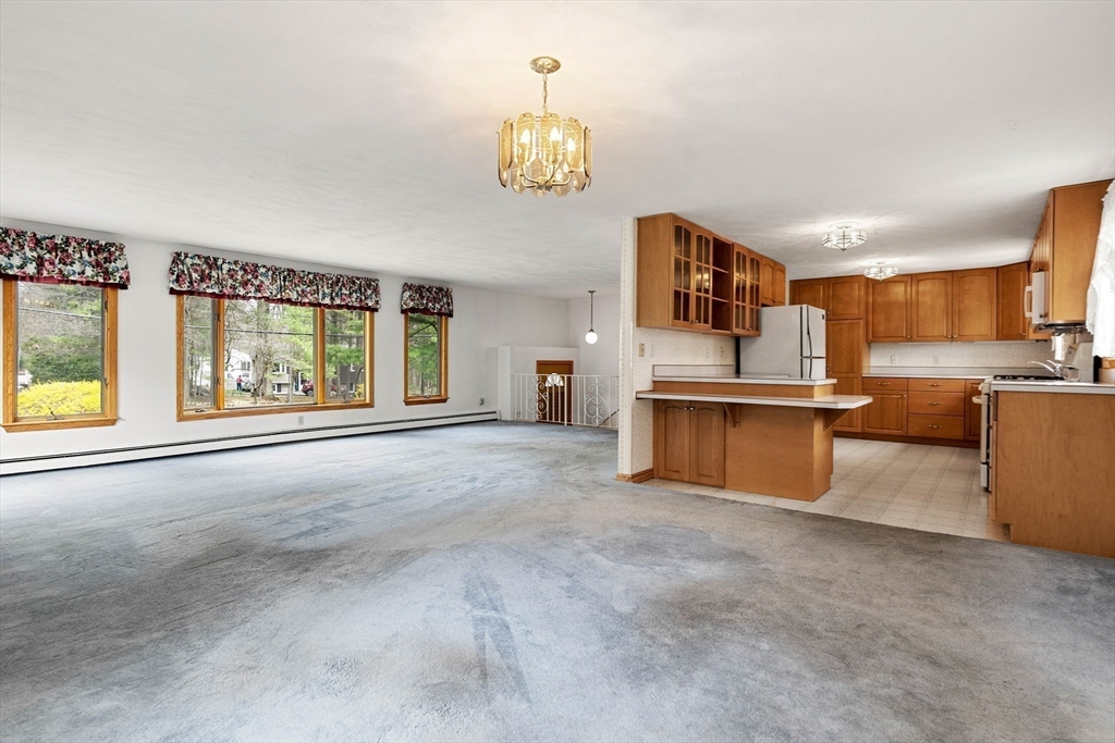 37 Tower Farm Road Billerica, MA 01821 - Photo 5 of 28 Gallery Image 5