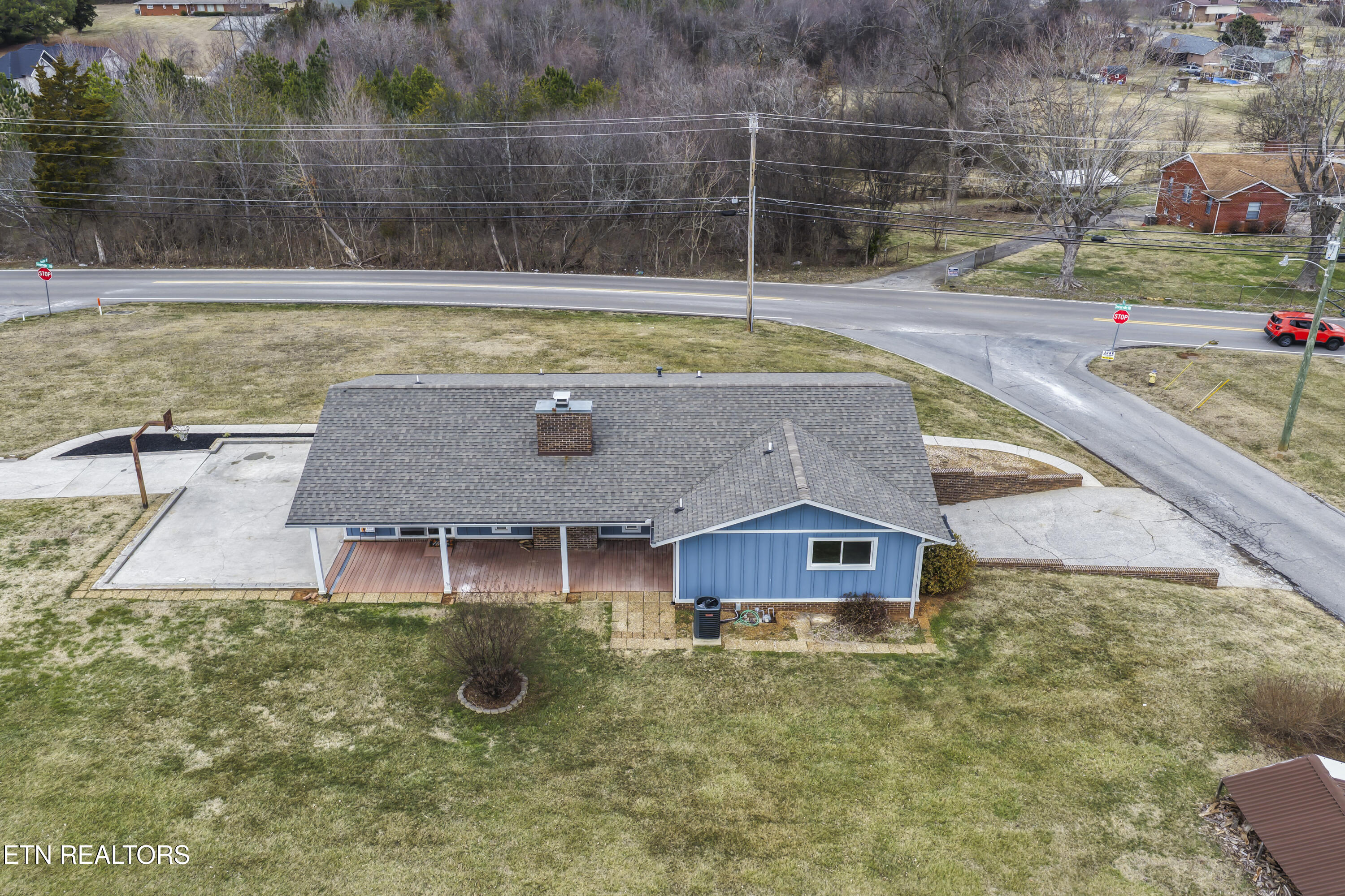 2572 Sevierville Road Maryville, TN 37804 - Photo 7 of 32 photos_high_resolution_DJI_2026012913595