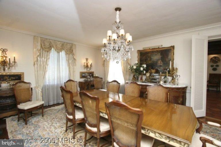 501 Somerset Road Baltimore, MD 21210 - Photo 1 of 6 Dining Room