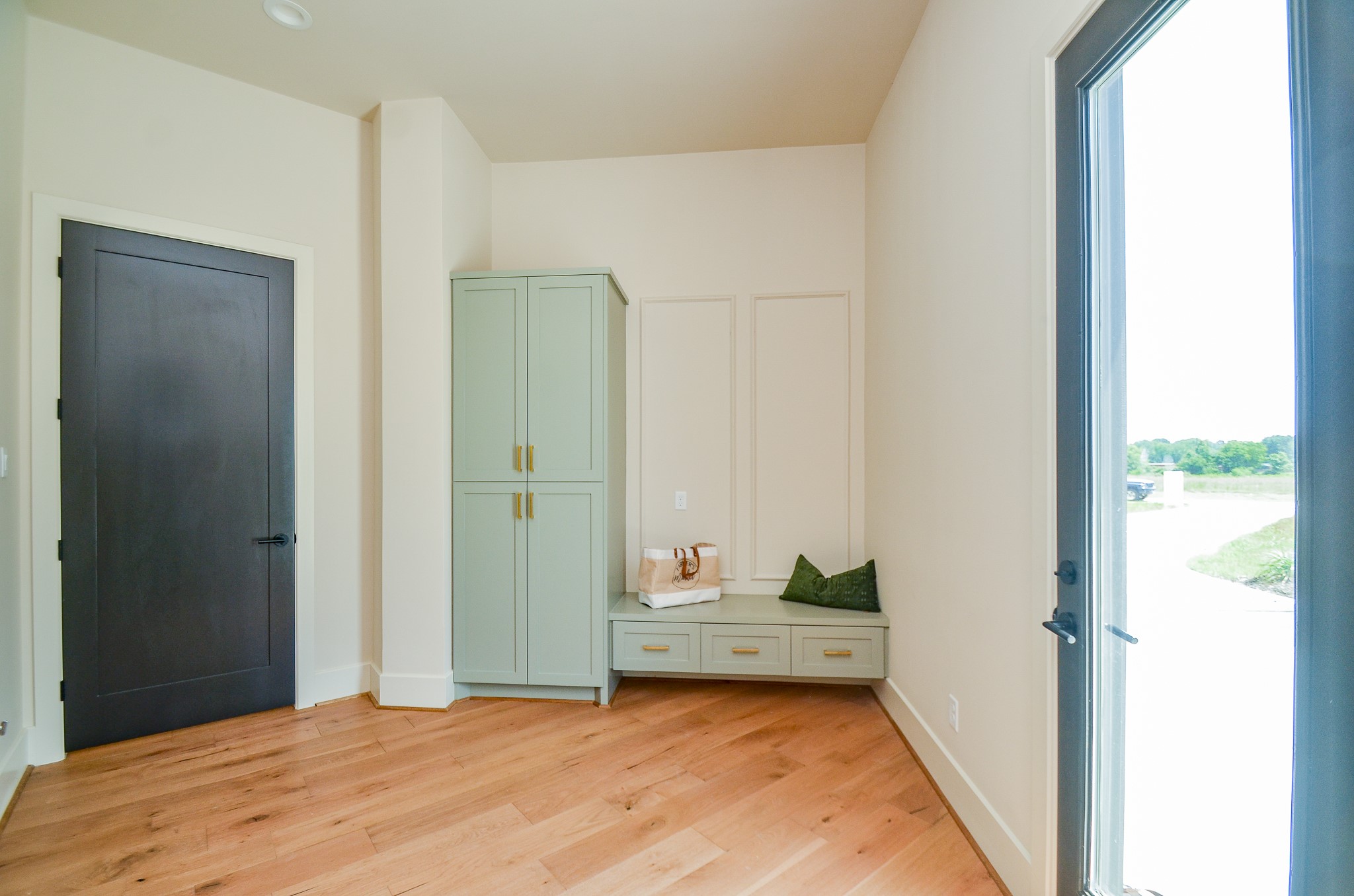 20218 Tealpointe Ridge Lane Tomball, TX 77377 - Photo 41 of 50 a view of a bedroom with closet area