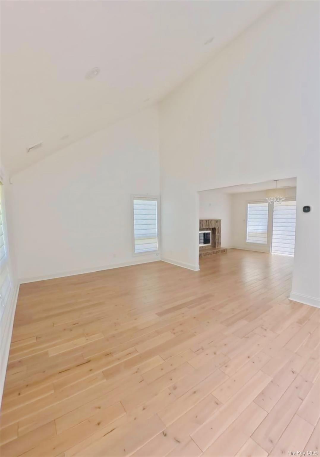 44 Warner Road Huntington, NY 11743 - Photo 9 of 37
