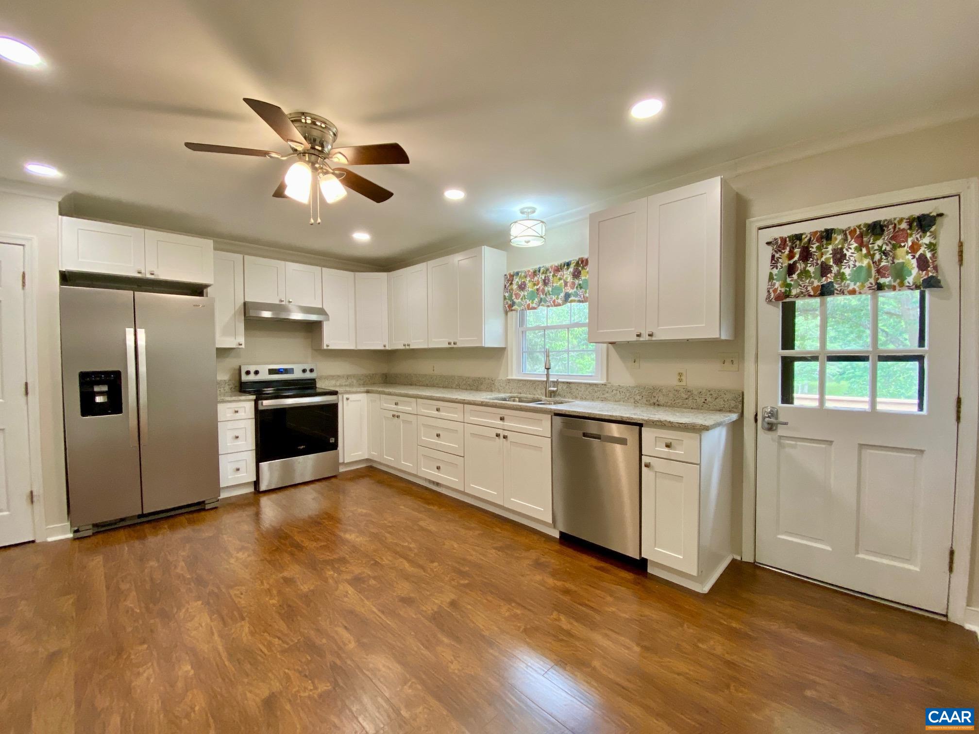 2612 Huntington Road Charlottesville, VA 22901 - Photo 10 of 36