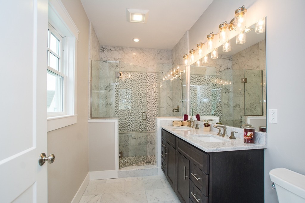 47 Lincoln Road, Unit 2 Newton, MA 02458 - Photo 11 of 19 Gallery Image 11