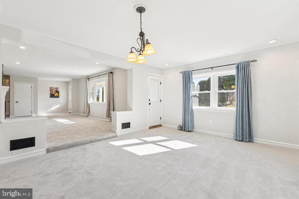 22810 Ridge Road Clarksburg, MD 20871 - Photo 3 of 34 a view of livingroom with window