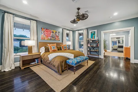 $4,600,000 | 15 Courtlandt Place, Houston, TX 77006