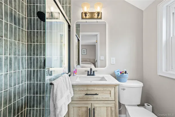 $996,500 | 41 Gillette Avenue, Bayport, NY 11705