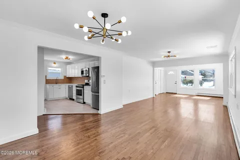 $364,900 | 76 Mt Fairweather Lane, Toms River, NJ 08753