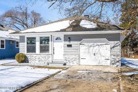 a house view with a outdoor space