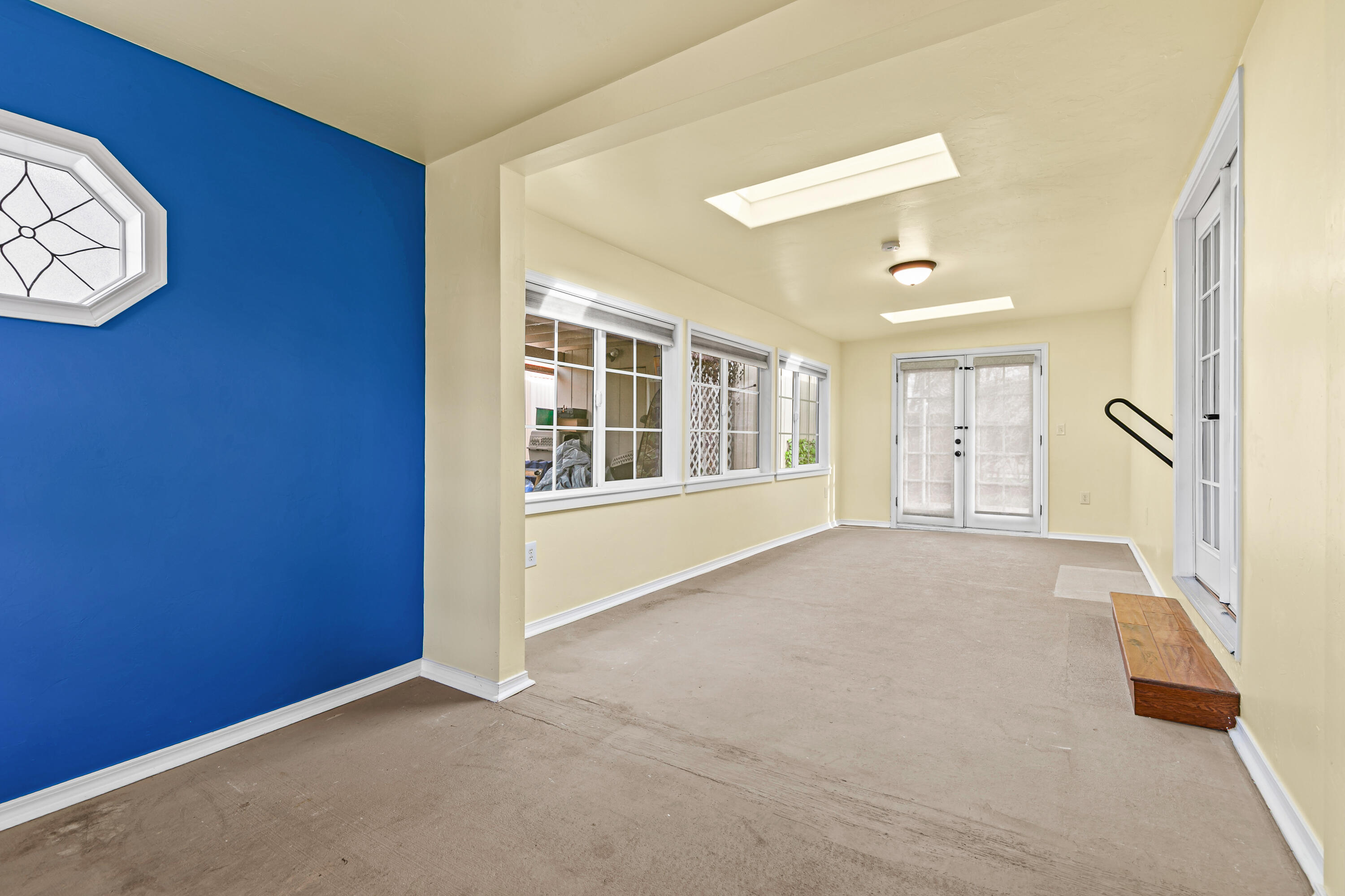 2252 Table Rock Road, Unit 222 Medford, OR 97501 - Photo 3 of 37 Sunroom