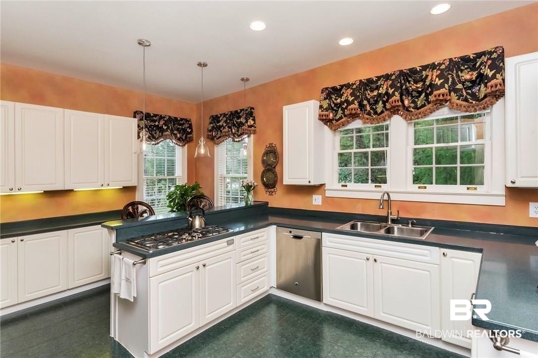 99 Hillwood Road Mobile, AL 36608 - Photo 7 of 8