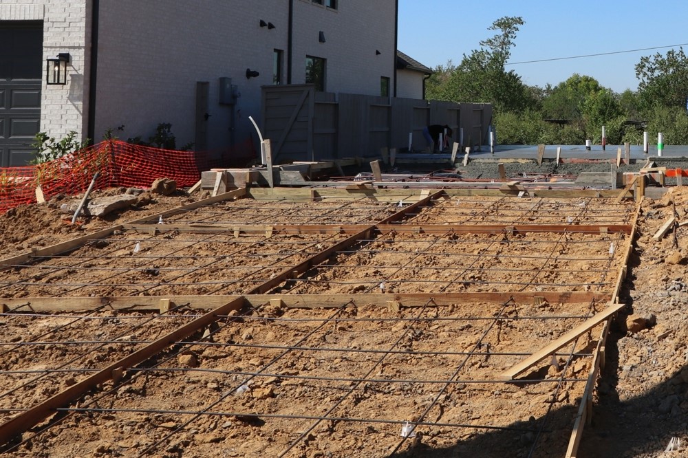5614 Orangery Lane Manvel, TX 77578 - Photo 11 of 19 a view of swimming pool with outdoor seating