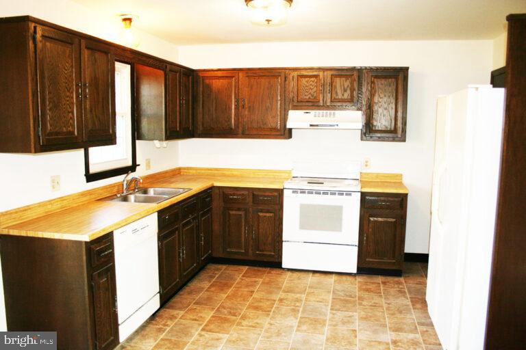 114 Miller Road Akron, PA 17501 - Photo 11 of 27
